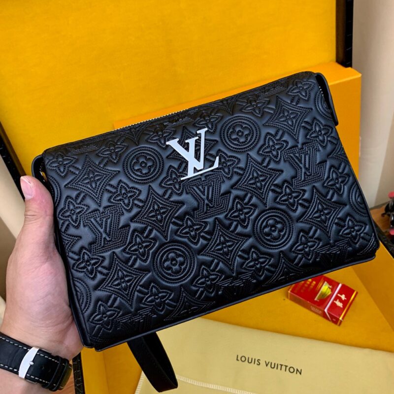 LOUIS VUITTON(ルイヴィトン)クラッチバッグ 28x19x3cm